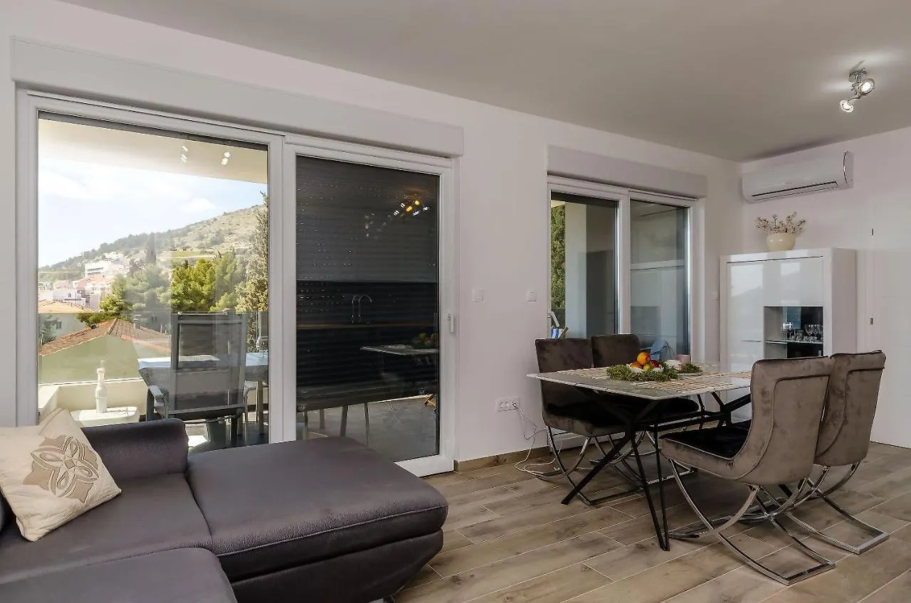 Apartment Rozalia Trogir
