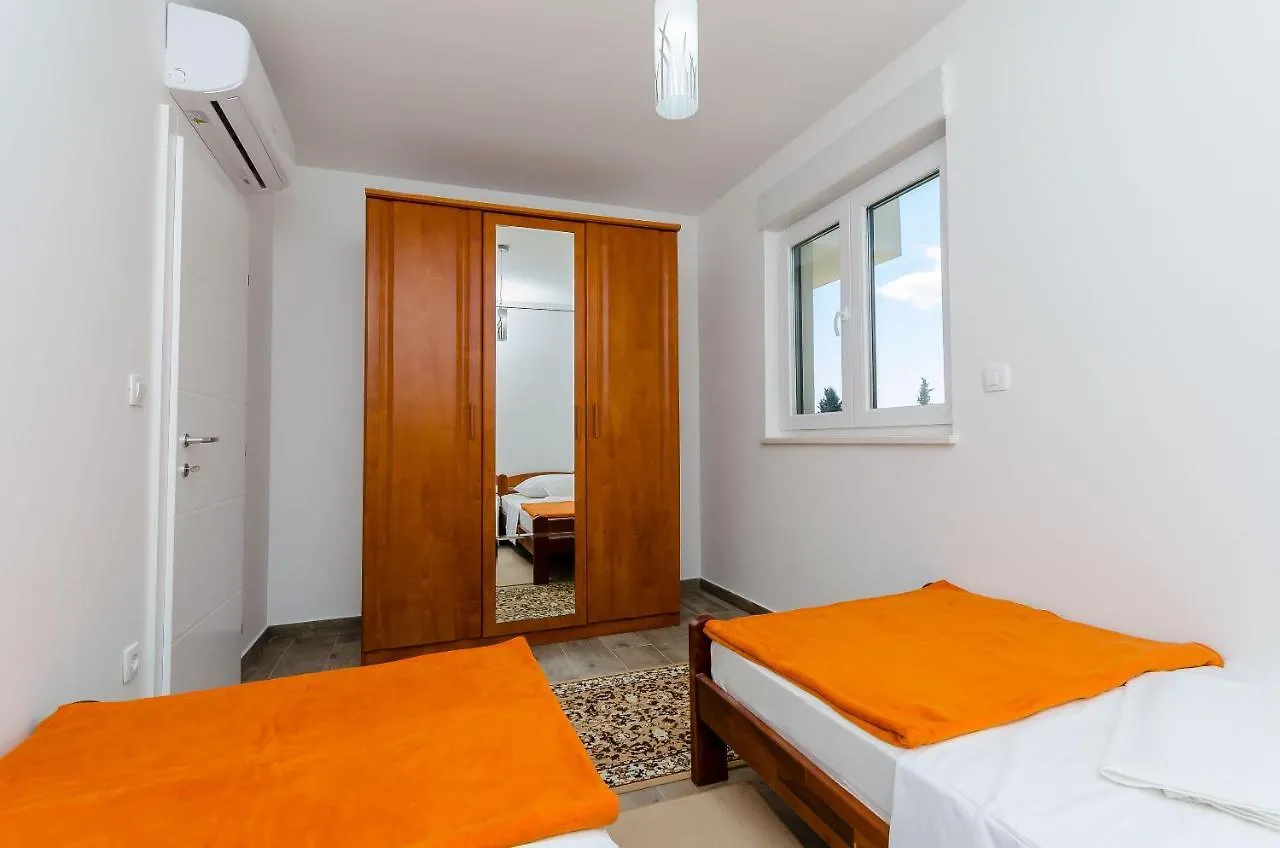 Apartment Rozalia Trogir